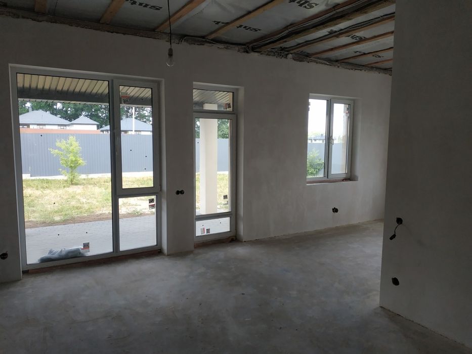 Продається розкішний одноповерховий будинок