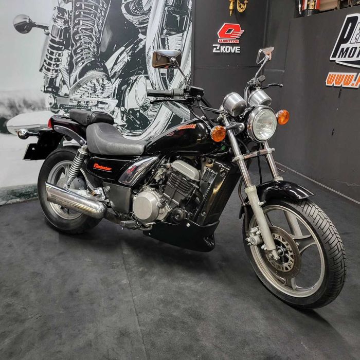 Kawasaki Eliminator 250