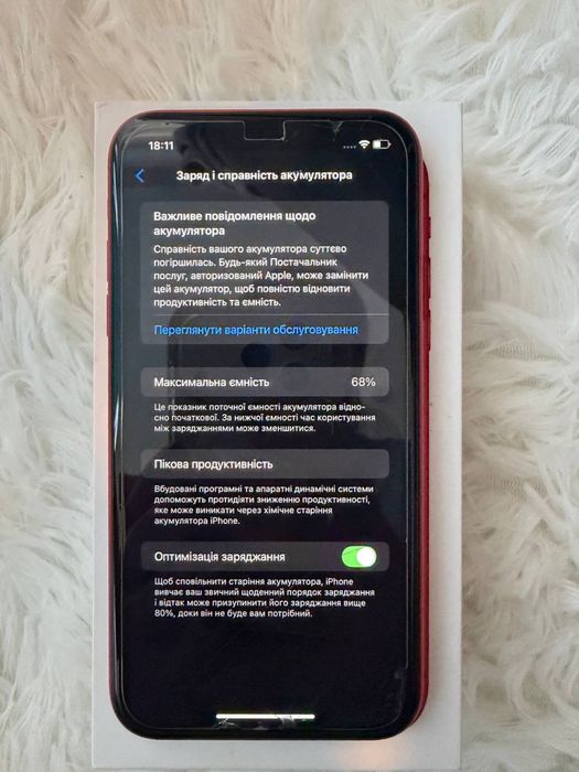 iPhone 11 128gb червоний в ідеальному стані, без ремонту, батарея 68%
