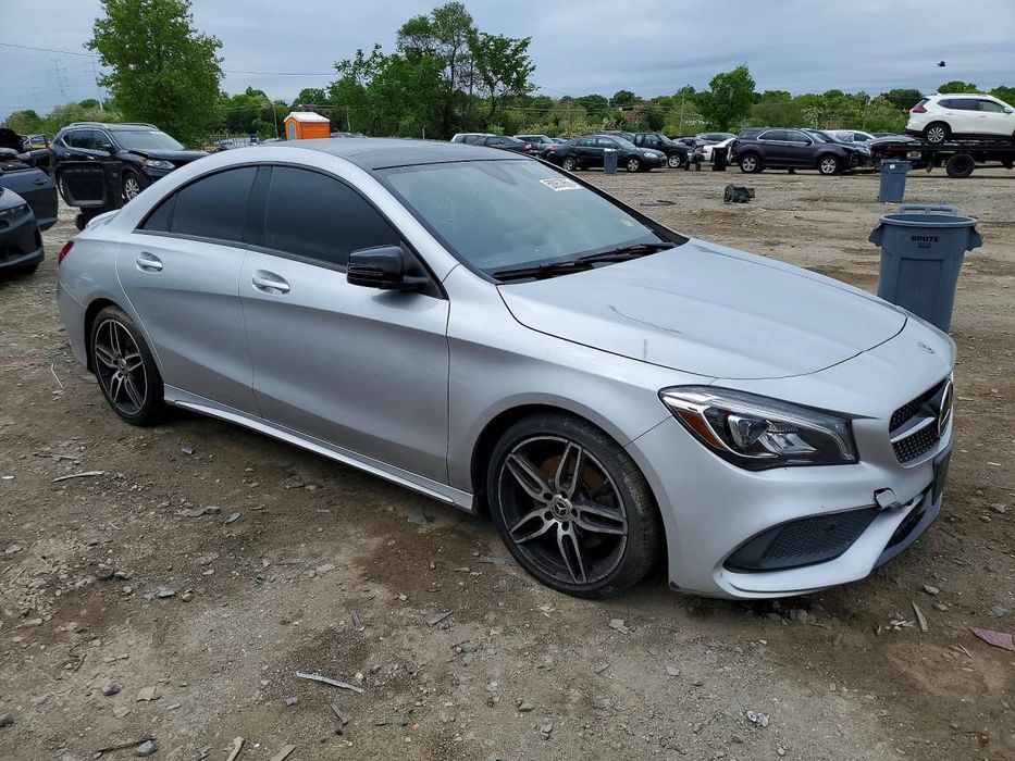 Mercedes-Benz CLA 4Matic / pakiet AMG / niski przebieg