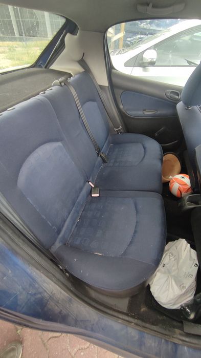 Peugeot 206 (2004)