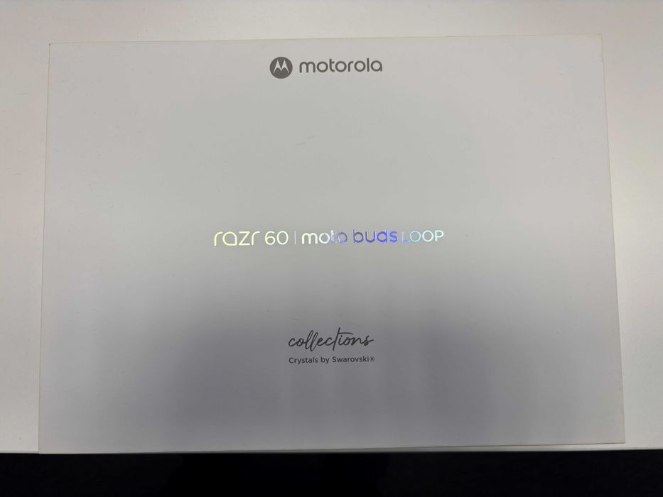 Motorola Razr + buds loop Swarovski Collections