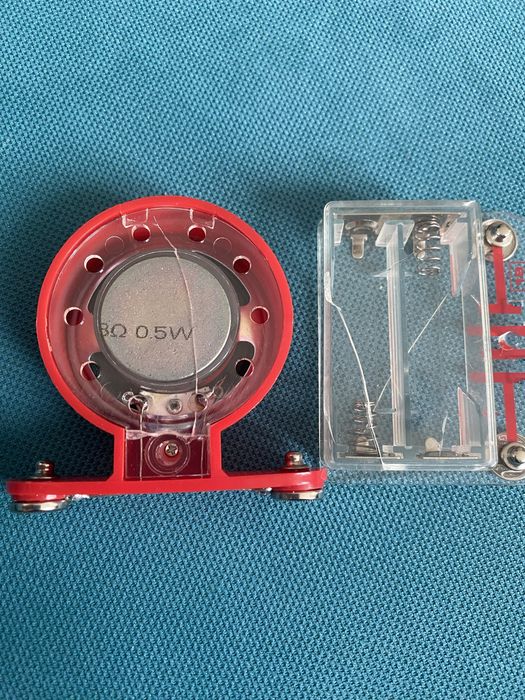 Електронний конструктор Знаток