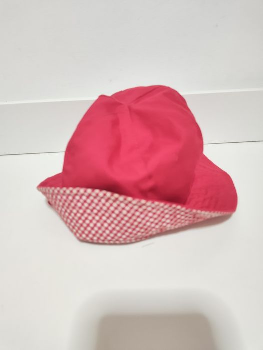 Panamás vermelho e azul