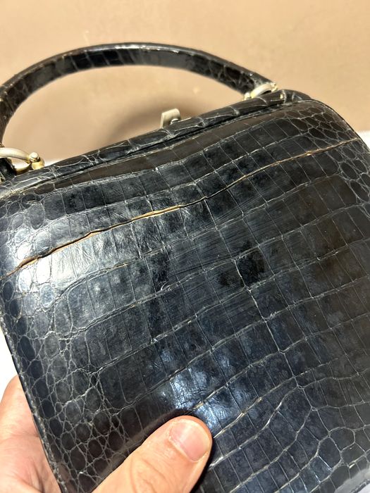 Mala Vintage Pele de Crocodilo / Caimão Preta Anos 60 Estilo Kelly