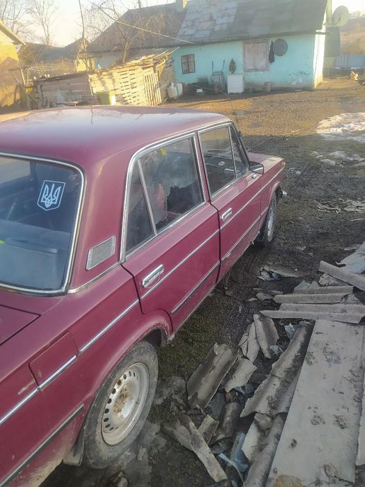 Продам терміново ВАЗ 2103