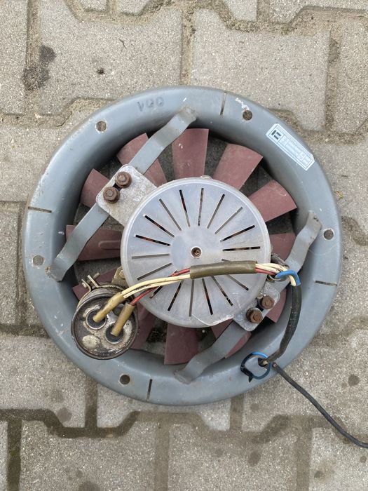 Wentylator ścienny jednofazowy