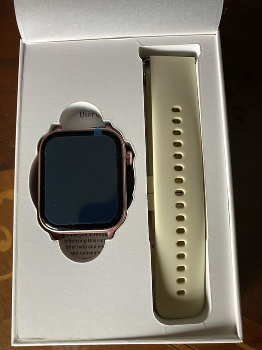 Smart Watch -  feminino - c/aplicações p/a saúde.