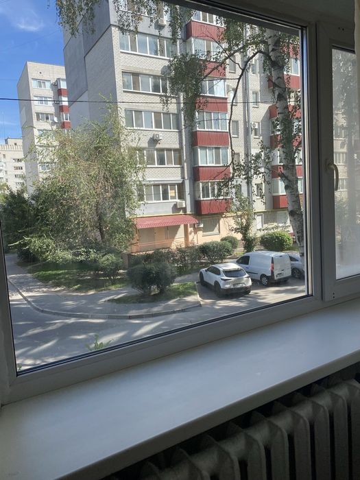 Продам малосімейку в районі автопарку. Свіжий косметичний ремонт.