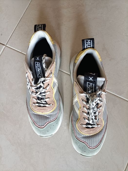 Tênis munich 37, originais ,praticamente novos.