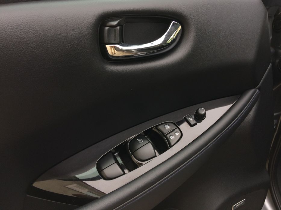 Nissan Leaf 24kwh Tekna