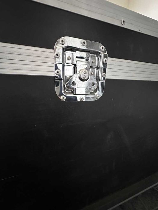 Продам професійний транспортний кейс (flight case) на колесах