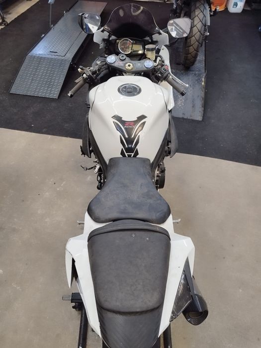 Gsxr 600 35 kw acidentada