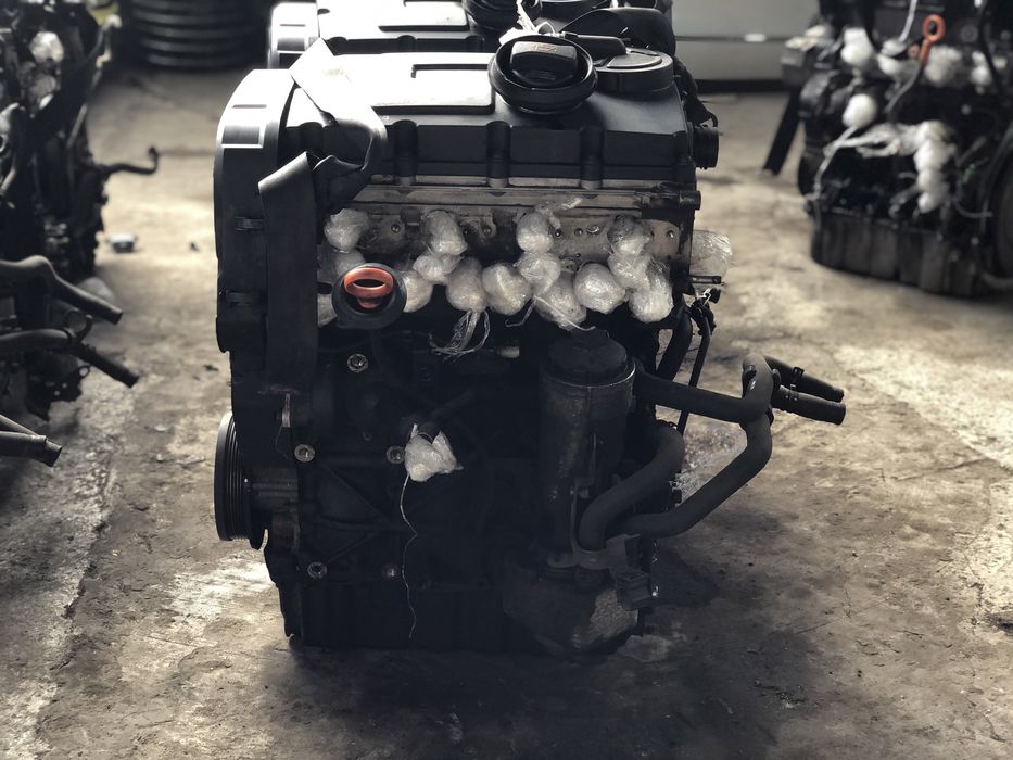 Двигатель Пассат Б6 БКП 2.0 TDI мотор passat B6 BKP 103kw двигун