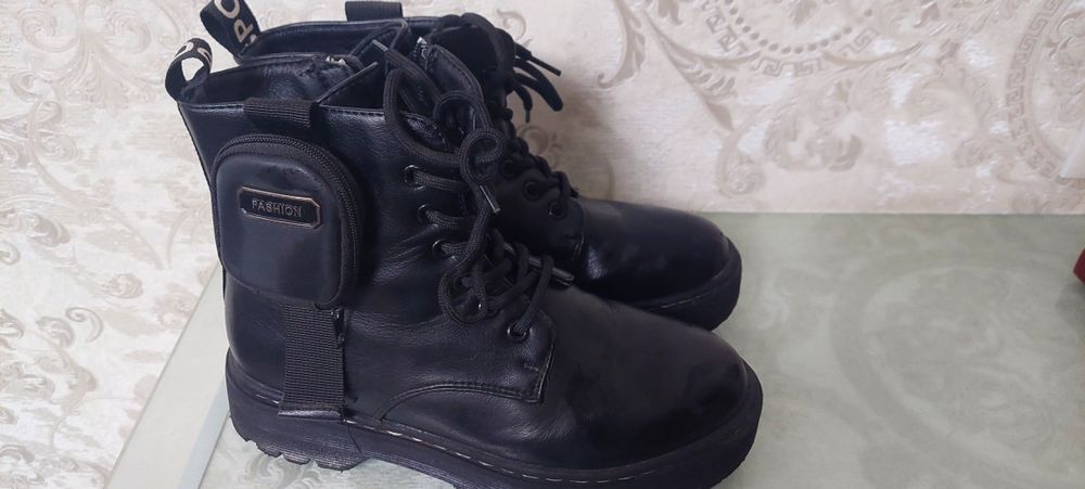 Демі Ботинки на дівчинку 35р