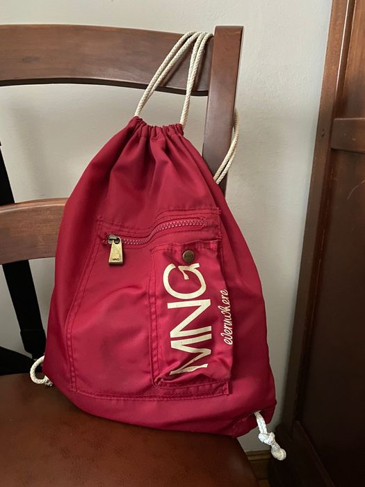 Mochila saco MNG (Mango) – Vermelha, excelente estado