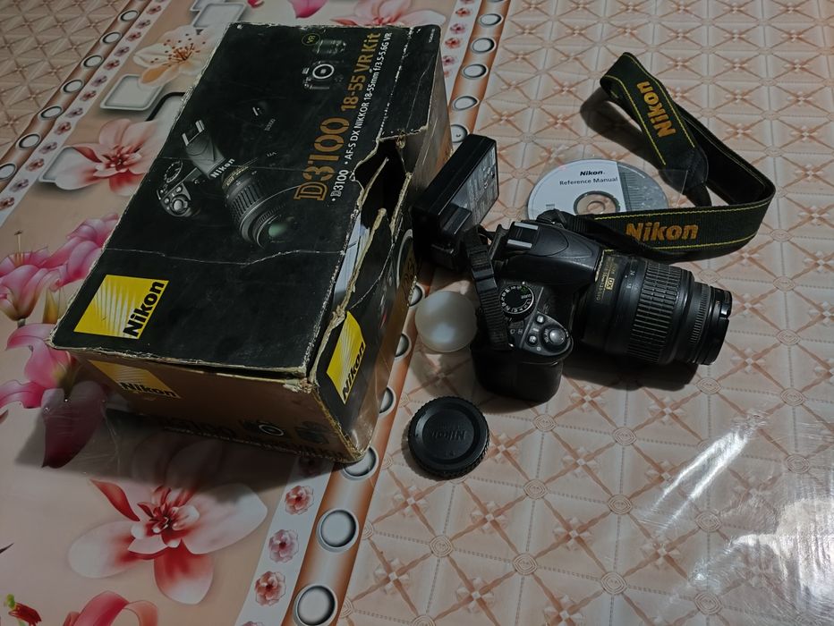Продається фотоапарат Nikon D- 3100