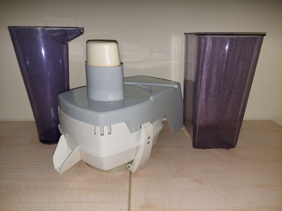 Соковитискач(соковыжималка) відцентровий  до кухонного комбайну "Мрія"