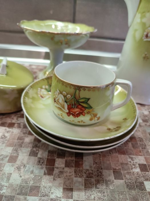 Посуда фарфоровая