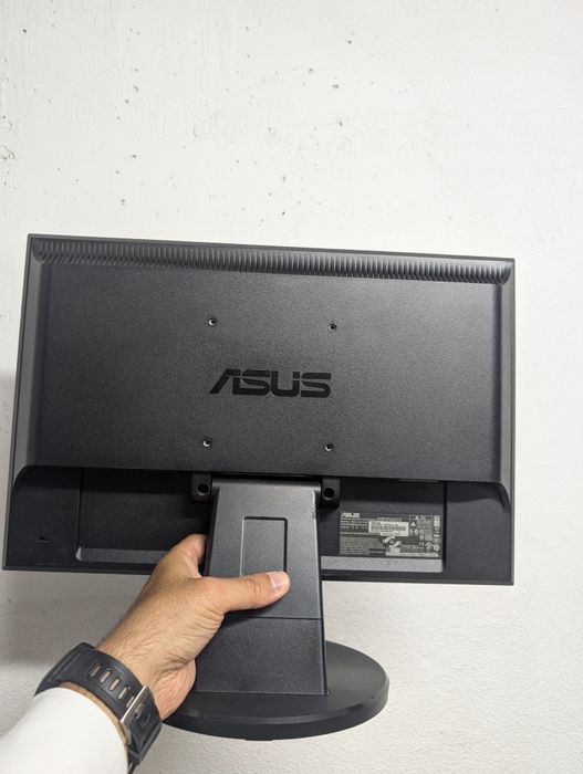 Monitor 19,5 polegadas Asus VW195S VGA Usado a funcionar...