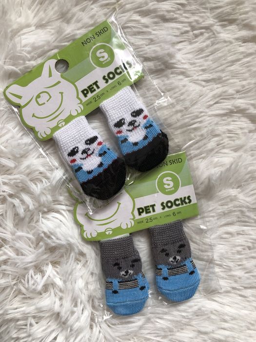 Skarpetki dla psa nowe dwie pary