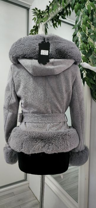 Szara kurtka z kapturem futerko 36