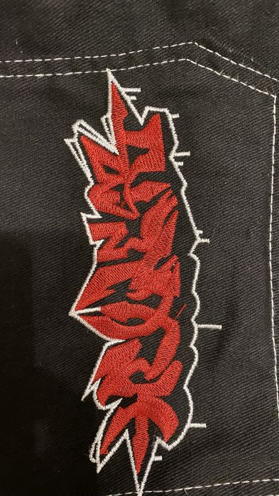 Джинсы wexwear черные с красной аппликацией