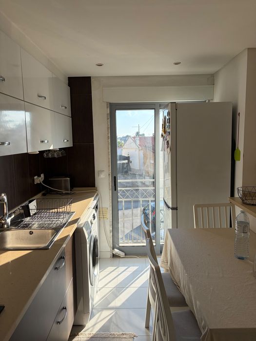 Apartamento t1 +1 casal do marco  disponivel 1/9/26