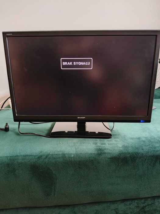 TV Sharp LC-22CFF4011E 2 piloty!