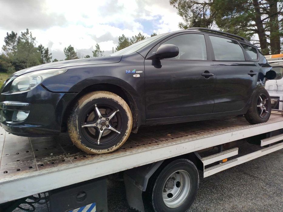 Para peças Hyundai I30 SW 1.6 CRDI ano 2010