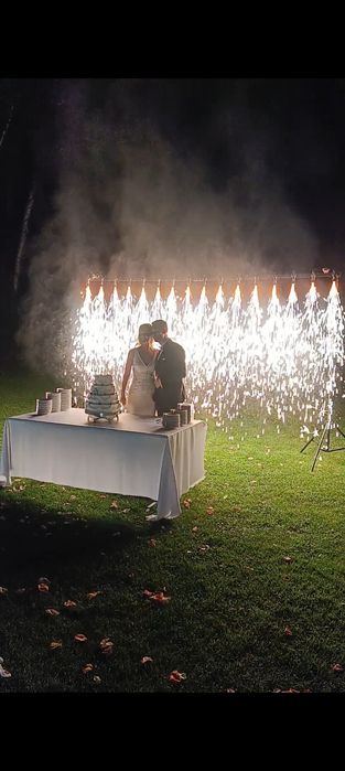 CIĘŻKI DYM, wiatraki iskier, wodospad, fontanny, fajerwerki