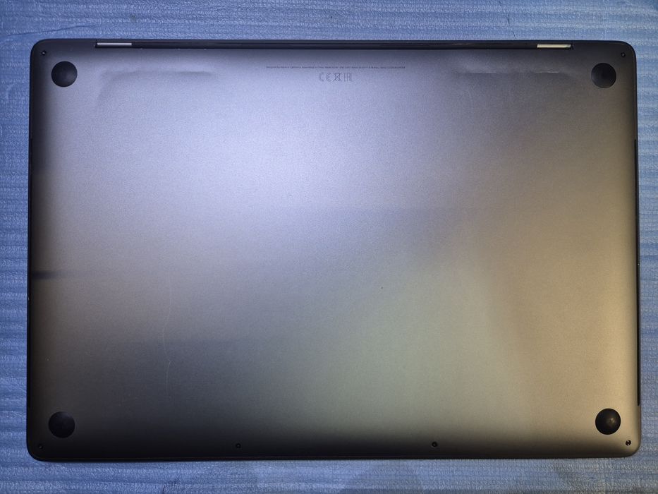 Macbook pro 16 ssd 1TB ram 32GB 5300m