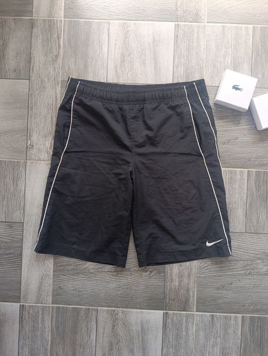 Шорты Nike винтаж / Спортивные шорты Найк нейлоновые с лампасами