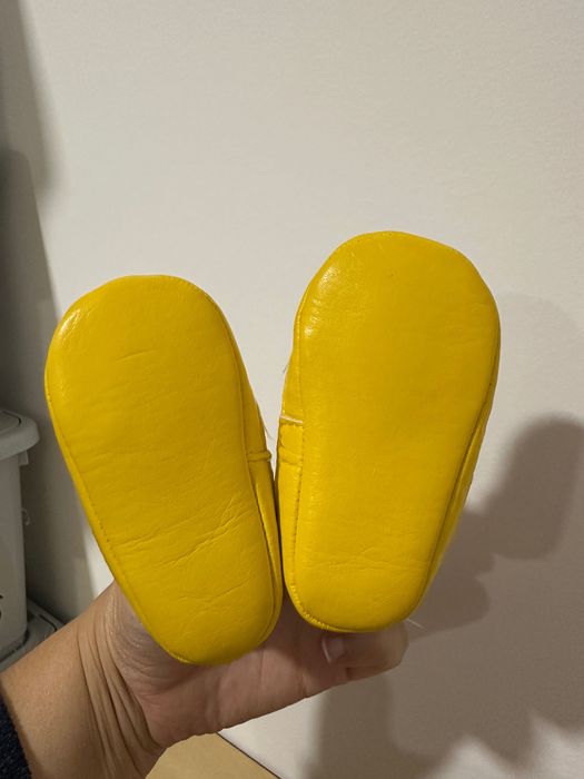 Sapatilhas Brancas / Amarelas Winnie Pooh (Nº 14/15)