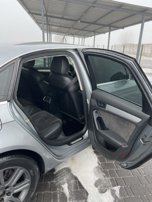 Продам AUDI A4 B8