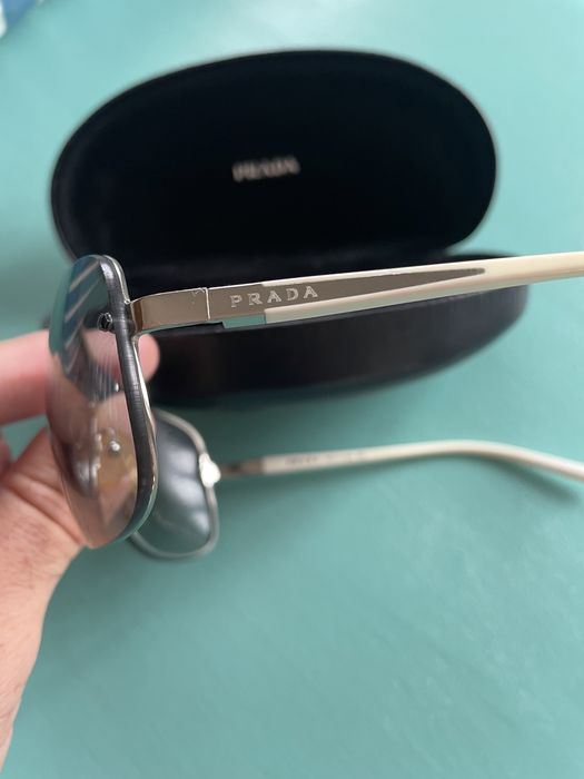 Oculos de sol Prada