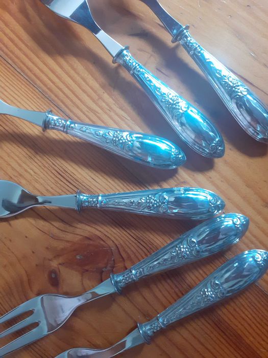 Conjunto de 6 Garfos de Sobremesa em prata Portuguesa