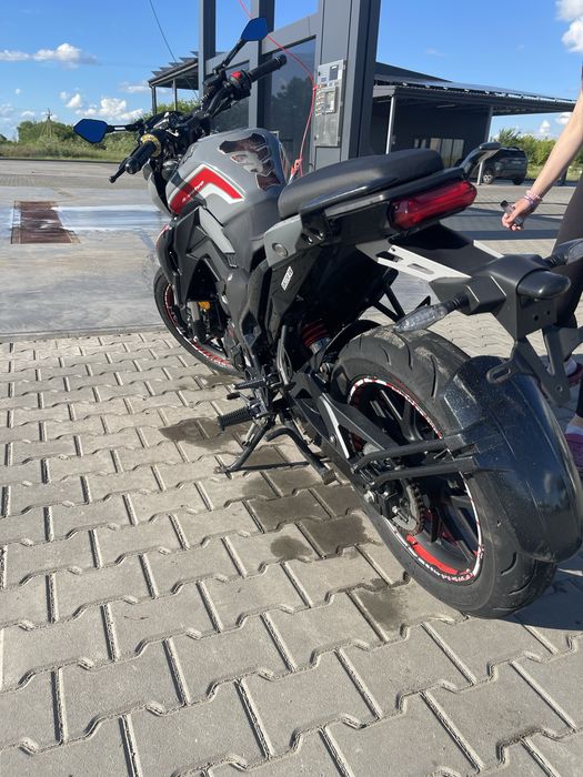 Продам ліфан ср220
