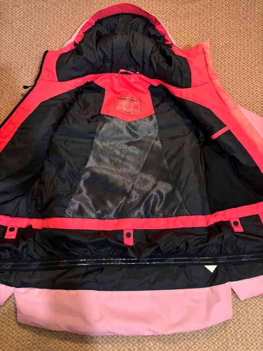 Nowa kurtka 4F rozmiar S/164