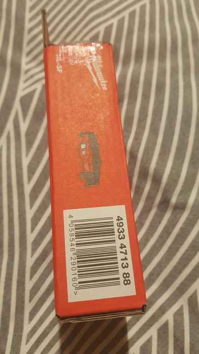 Latarka czołowa Milwaukee  HL-SF 450 lm