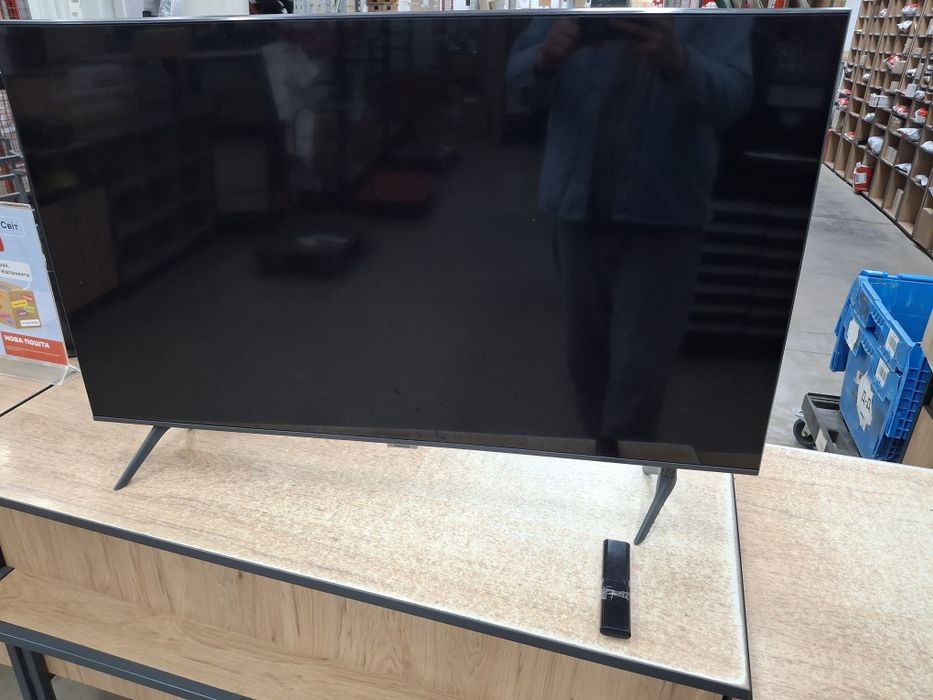 Телевізор Samsung 43" 4K Smart TV (UE43AU7100U)