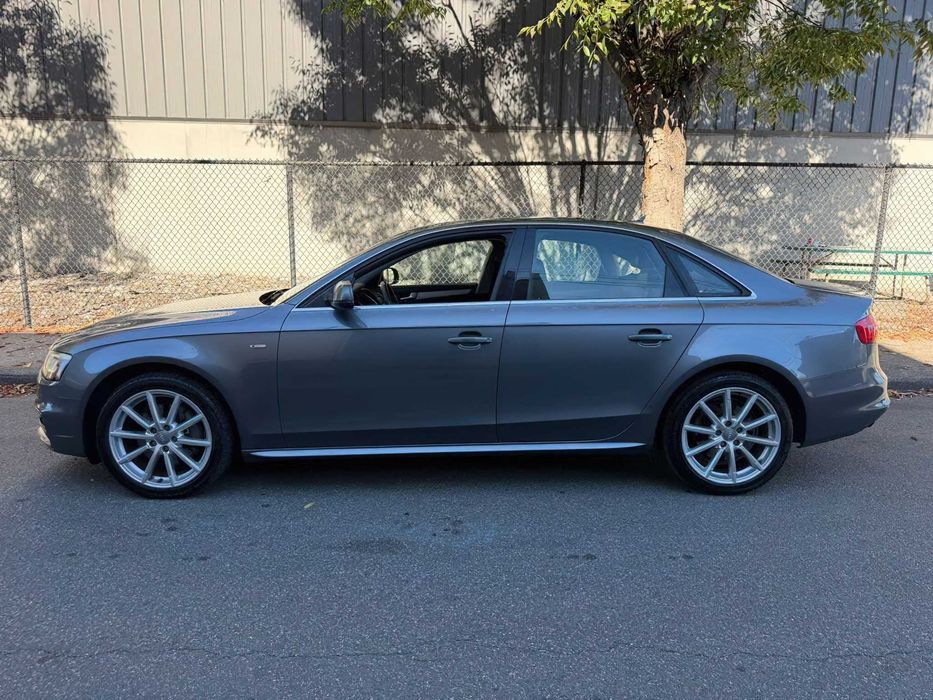 Audi A4      2015
