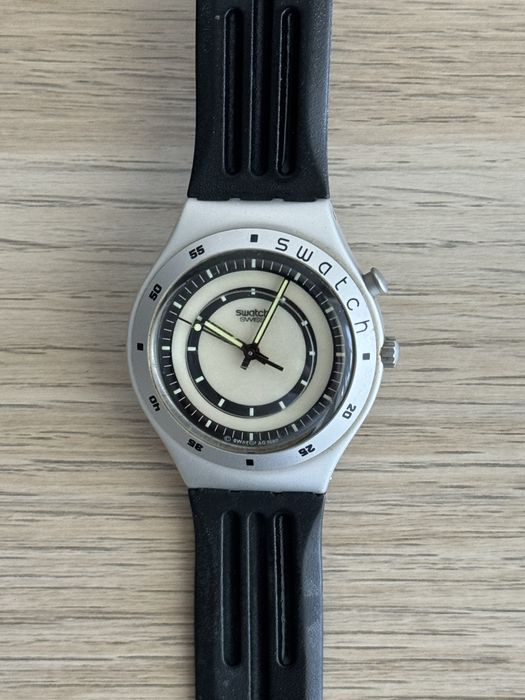 Relogio Swatch Irony Aluminium Azul Branco