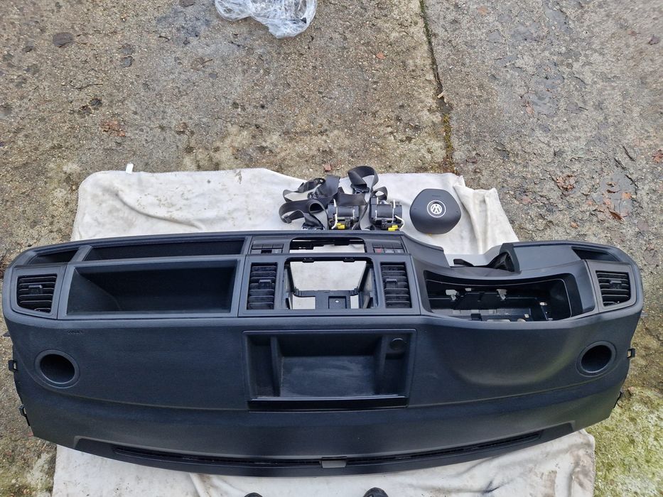 Kokpit deska rozdzielcza vw t6
