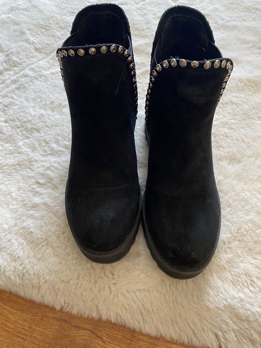 Buty czarne zamszowe