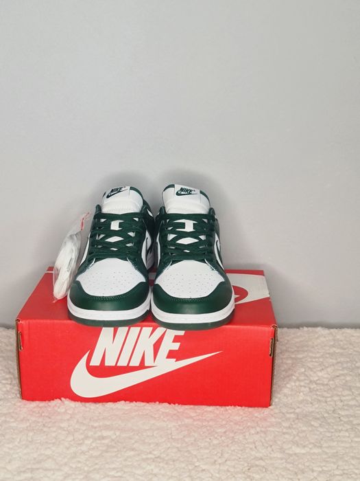 Nike Dunk low retro