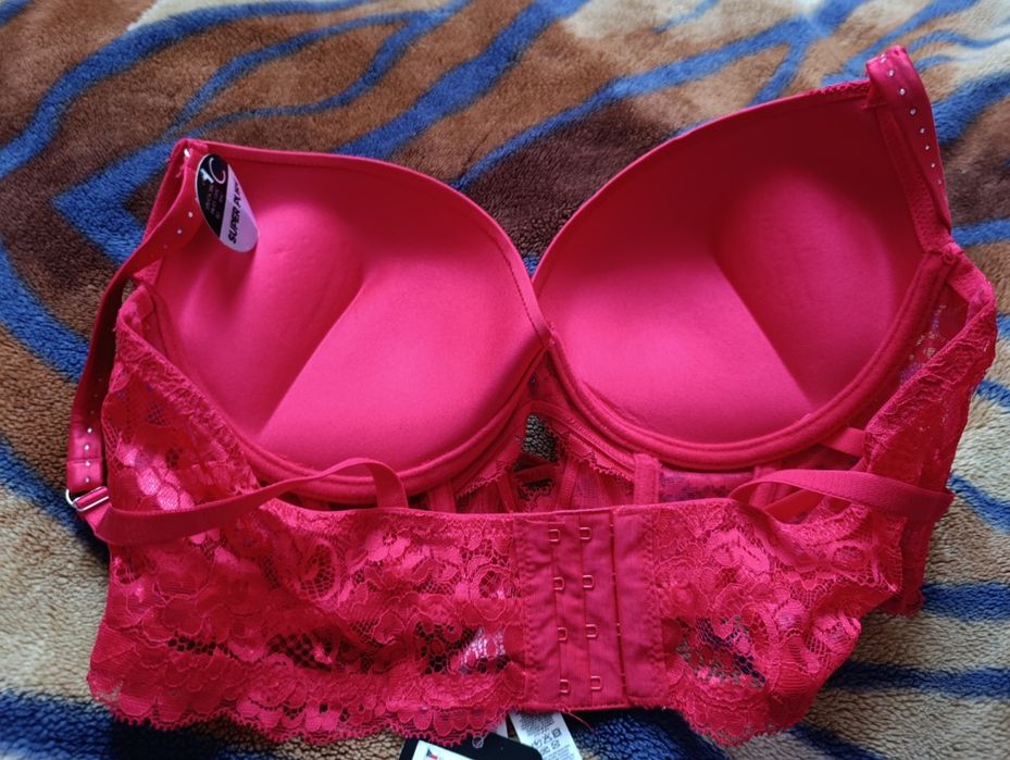 Продам новий бюстгальтер 85С