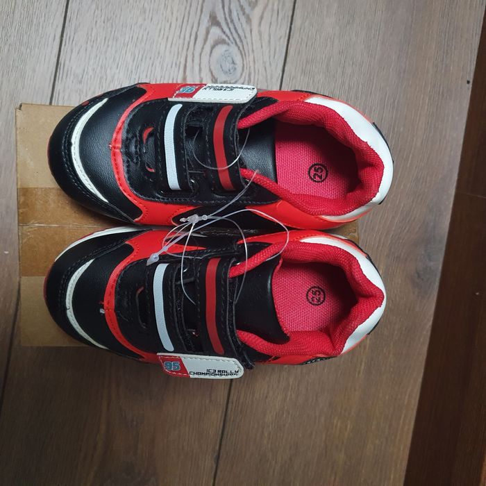 Кросівки Блискавка Макквіна