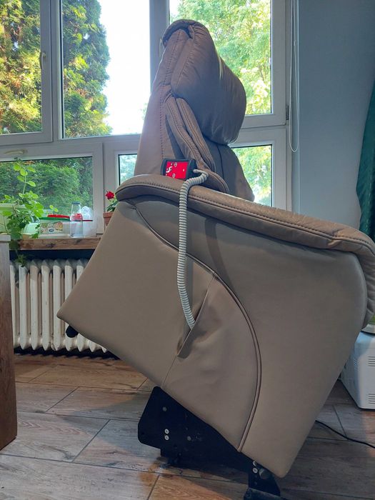 fotel geriatryczny Himolla skóra naturalna