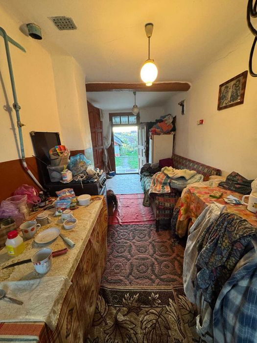 Продаж половини будинку з ділянкою в с. Довге, Дрогобицький р-н!